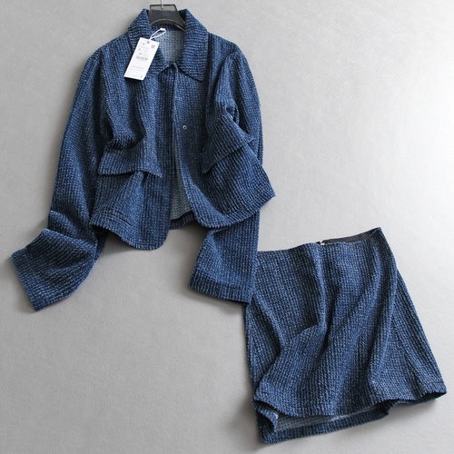 翻领长袖外套可配一套穿搭半身裙