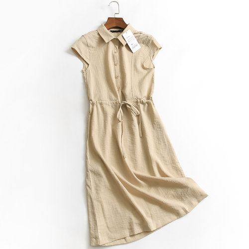 0纯色抽绳收腰排扣衬衫领连衣裙