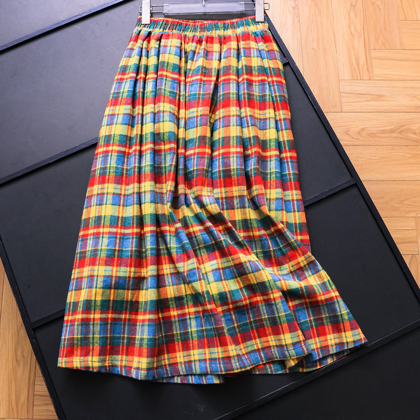 多巴胺彩色格纹松紧腰磨毛半身裙