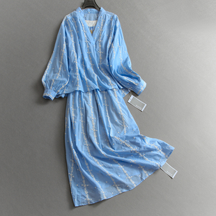 新款 2026春季 吊带长裙女裙连衣裙E182 裙套装 撞色重工刺绣宽松衬衫