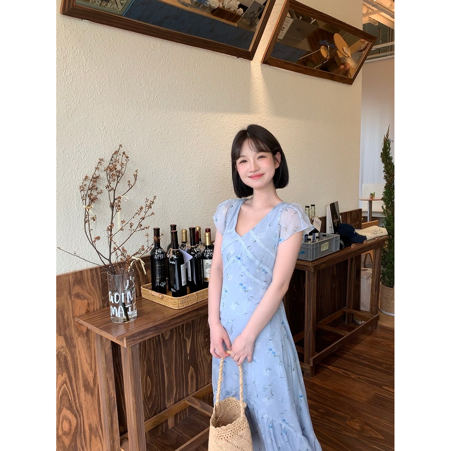 板栗西西【三色】法式甜美V领碎花收腰夏日巨好看连衣裙女小个子