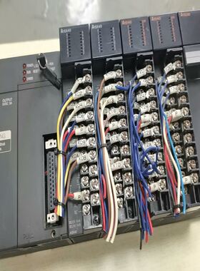 PLC一套，A1SG60.实物拍摄，成色不错，钥匙在