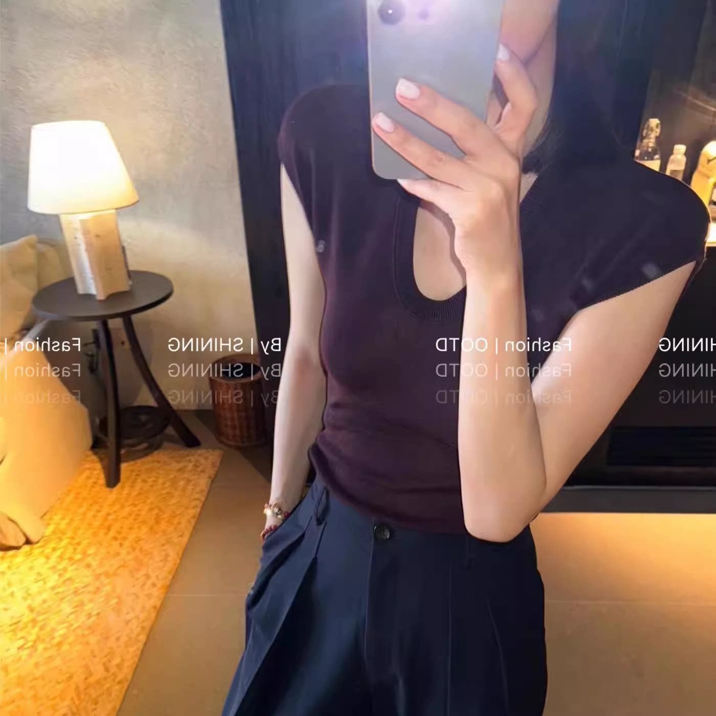 高货气质通勤淑女纯色百搭U领显瘦天丝打底无袖短袖T恤针织上衣