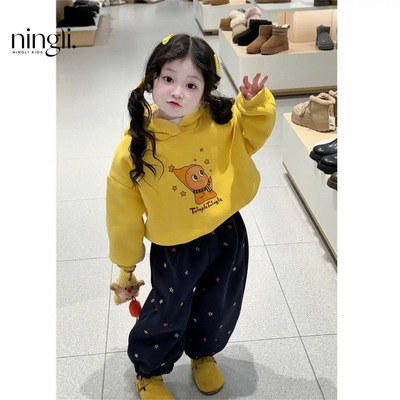 韩版女童冬季新款加绒加厚可爱星星人连帽卫衣保暖卫裤套装潮