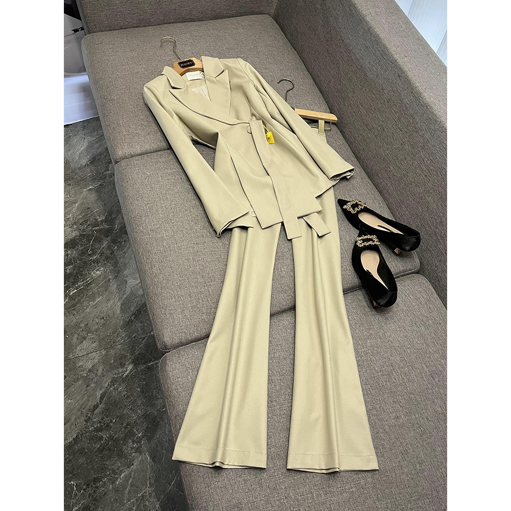 夏季西装套装女职业正装盐系高级感微喇裤小西服外套两件套0575