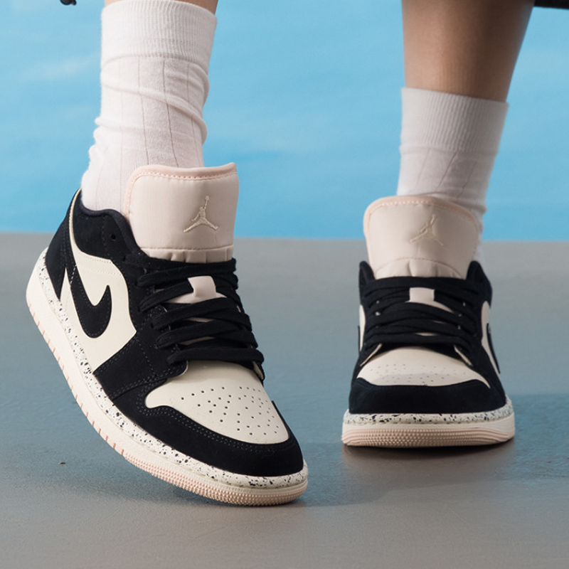 Nike耐克乔丹aj1女鞋JORDAN 1低帮板鞋运动训练篮球鞋DC0774-003