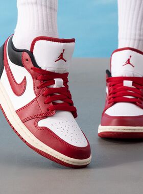 NIKE耐克女鞋26新款红色新年款AIR JORDAN1运动篮球鞋DC0774-160