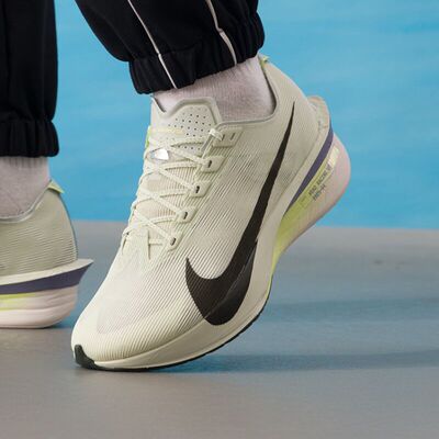 NIKE耐克男VAPORFLYNEXT% 4马拉松竞速专业碳板跑步鞋HF6414-004