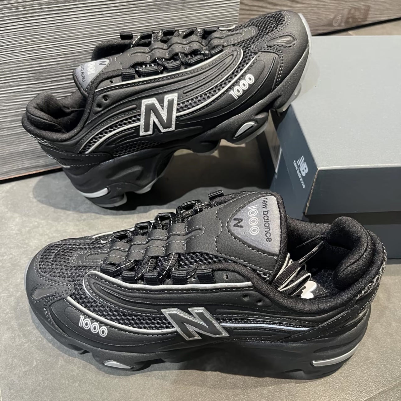 New Balance 25秋冬款舒适百搭透气防滑耐磨运动休闲鞋 M1000LNY