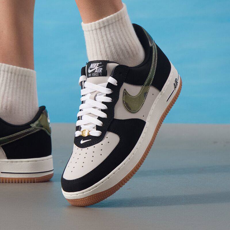 NIKE耐克男鞋Air Force 1黑白空军一号迷彩勾运动板鞋HQ1967-100