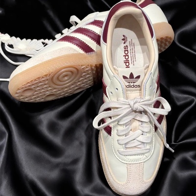 阿迪达斯三叶草男女鞋25冬款Samba OG白杏酒红拼色德训鞋JS3830