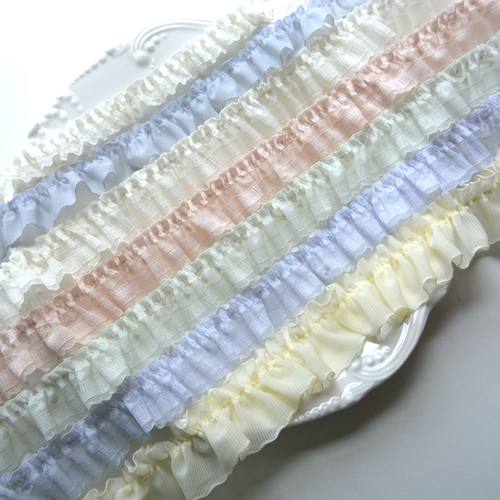 密褶皱木耳荷叶蕾丝边