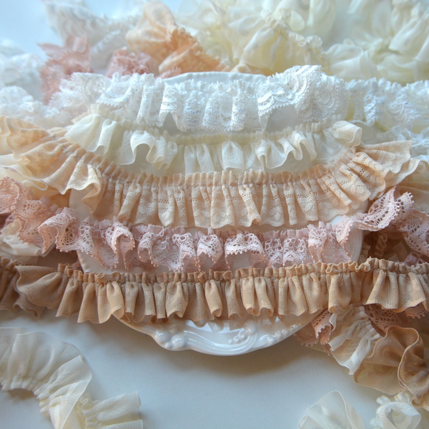 2白蓝粉绿抽皱缩褶荷叶木耳蕾丝花边娃衣大肠圈洋时装袖口抱枕diy,居家布艺,花边,淘宝优惠券,粉丝福利购,淘宝优惠卷