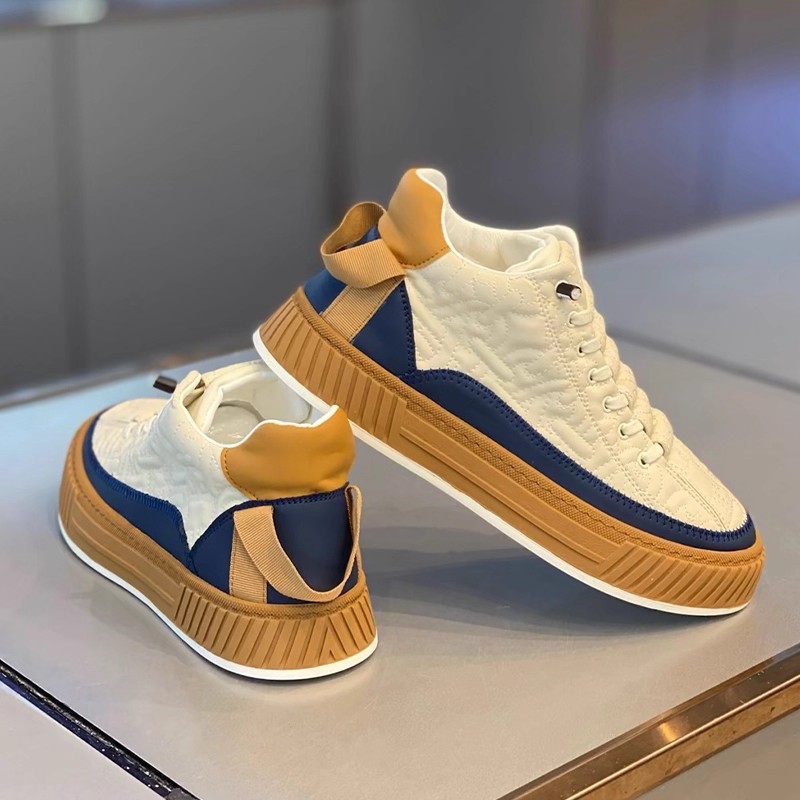 防水防滑板鞋休闲运动潮鞋