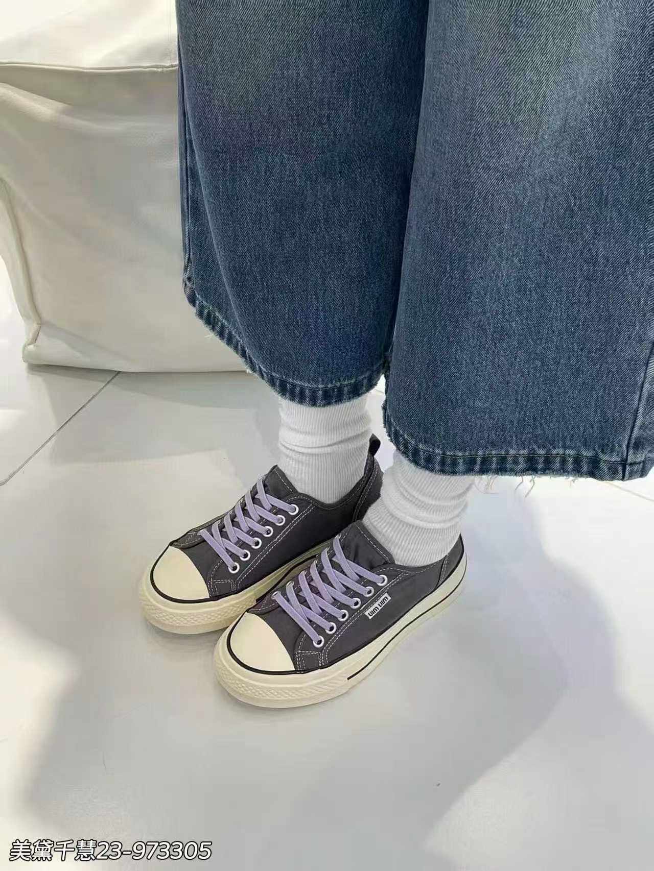 春秋新款时尚休闲百搭女撞色鞋带潮超轻帆布鞋女