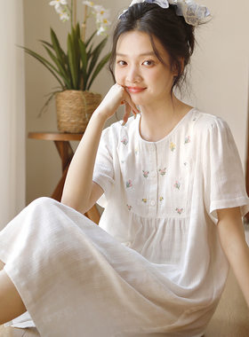甜美刺绣白色棉纱连衣裙睡衣女