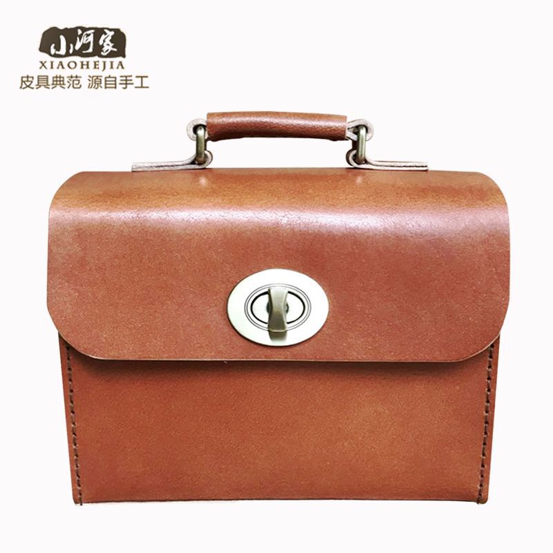 2018小河家新款牛头层皮女士斜跨包 支持一件代发 全国招代理商