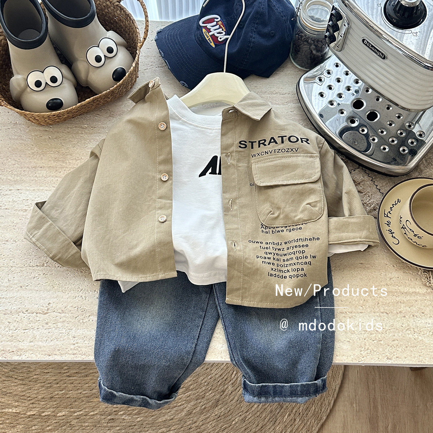 男童套装春秋款宝宝衣服秋装韩版洋气衬衫牛仔裤三件套婴幼儿穿搭