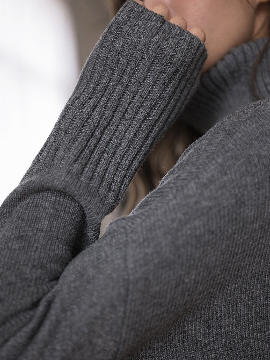 BELLYWEAR 출산 터틀넥 스웨터 겨울 새로운 패션 느슨한 기질 실루엣 편지 출산 탑 겨울