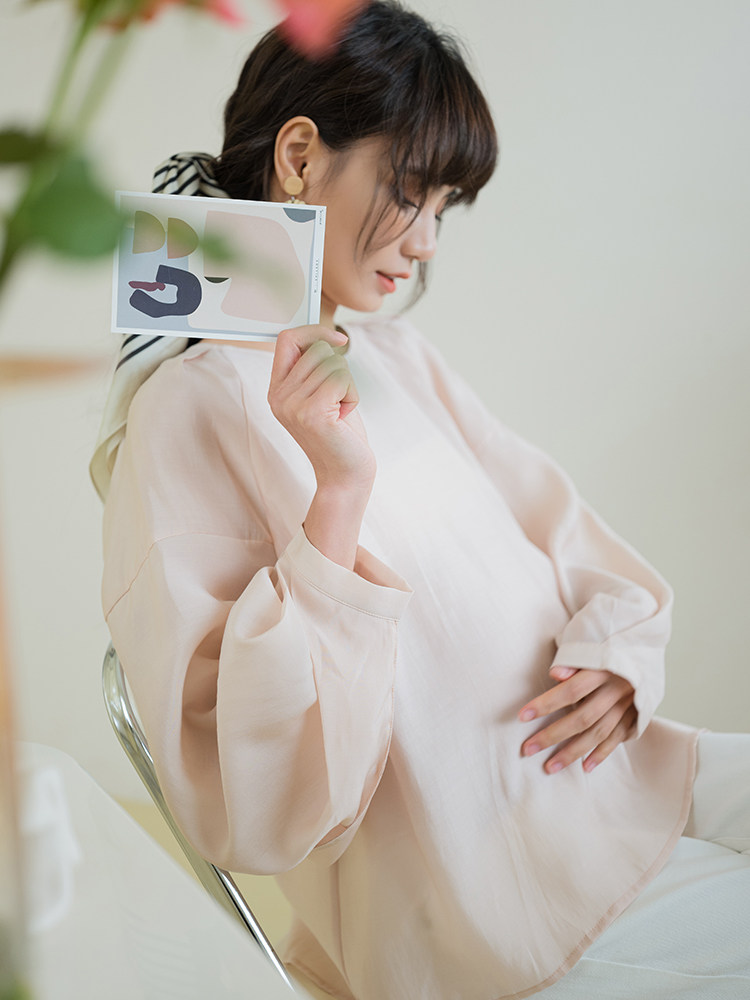 BELLYWEAR 출산 탑 가을 신작 패션 심플 루즈 대형 라운드 넥 풀오버 프렌치 탑