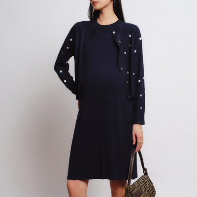 BELLYWEAR毛织开衫百褶裙套装