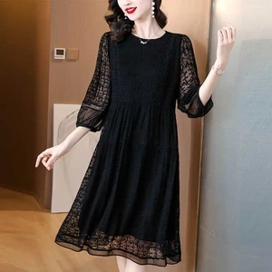 200斤胖MM2026新款桑蚕丝连衣裙夏气质刺绣遮肉显瘦中长直筒裙子