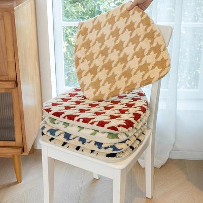 2024冬毛绒加厚北欧简约坐垫家用绑带椅子垫椅垫现代马蹄形餐椅垫