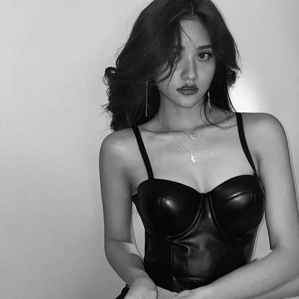 PU皮抹胸收腰马甲吊带背心外穿短款文胸性感塑身打底胸衣女带胸垫
