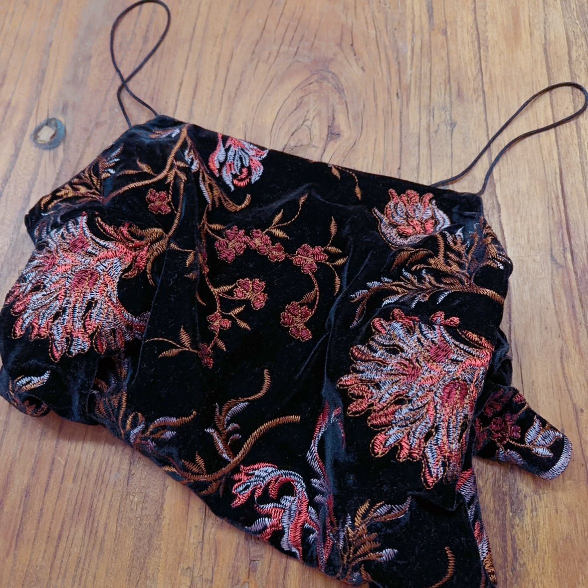 古风复古轻奢感打底吊带背心