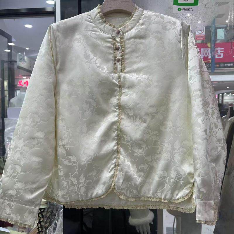 2024花边时尚复古套头轻薄款上衣