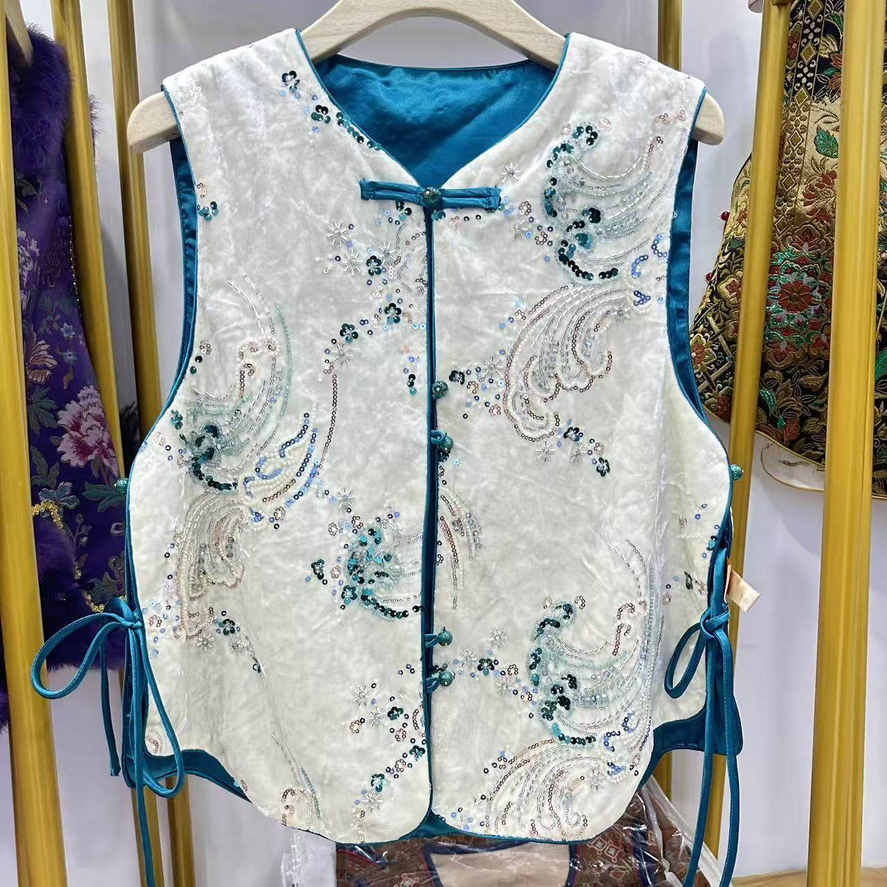 早春新款丝绒新中式马甲重工钉珠刺绣圆领显瘦坎肩背心式短外套女,女装/女士精品,上衣,淘宝优惠券,粉丝福利购,淘宝优惠卷