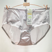 4条 专柜青年爱戴内裤 3371性感蕾丝透气平角裤 100元 无痕包臀短裤