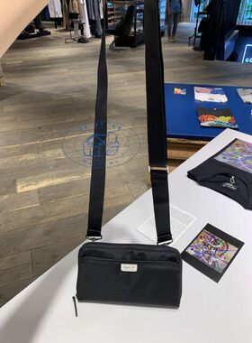 香港專櫃代購 agnes b.輕便尼龍男女款斜跨包長款錢包 19秋冬