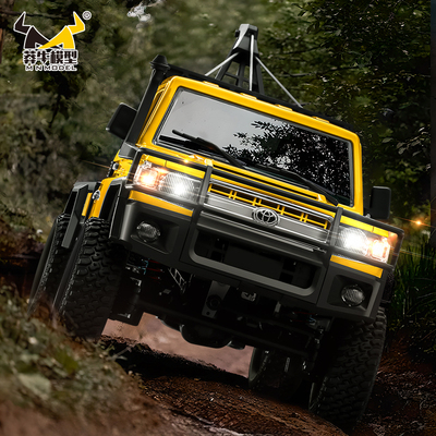 82吊车全比例越野攀爬车