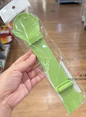 NITORI宜得利 绿色滚轮式猫条喂食器 猫条勺子喂食挤压神器喂食勺