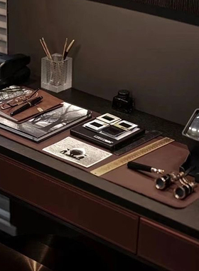 书房主题软装复古轻奢望远镜摆件