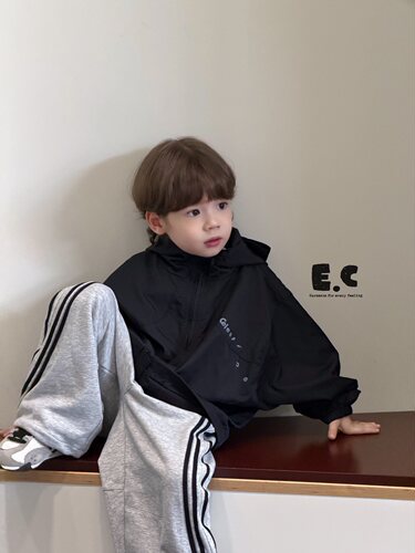 Ec尔菲梵实体店品质潮牌小男孩儿童秋款拉链风衣开衫冲锋衣外套帅