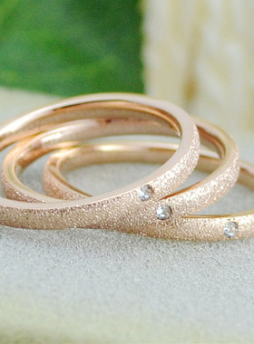 有钻磨砂情侣钛钢玫瑰金戒指