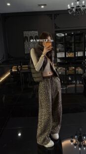 2026冬季新款韩版时尚百搭休闲加绒女豹纹宽松显瘦直筒阔腿裤潮