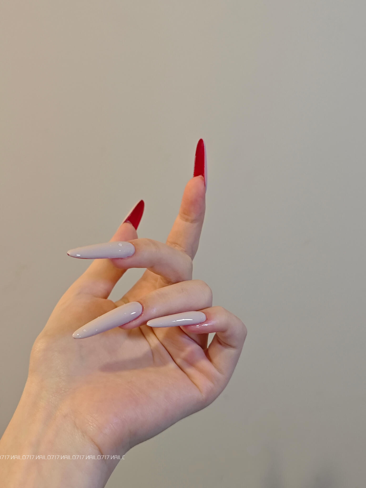 【红底高跟鞋】2025新款秋冬手工穿戴甲中长款美甲显白纯欲裸粉黑