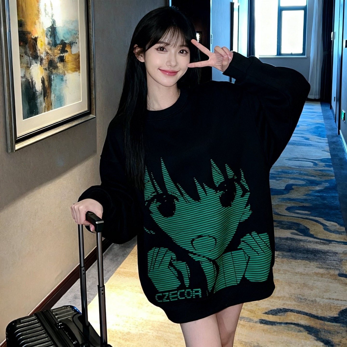 CZECOA重磅圆领卫衣秋冬二次元动漫印花男女休闲宽松设计感上衣潮