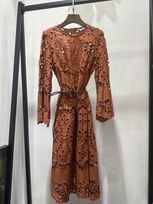 刺绣缕空简约宽松绳子收腰中长连衣裙