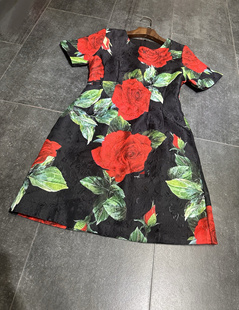 春夏大红玫瑰花印花短袖修身中短连衣裙
