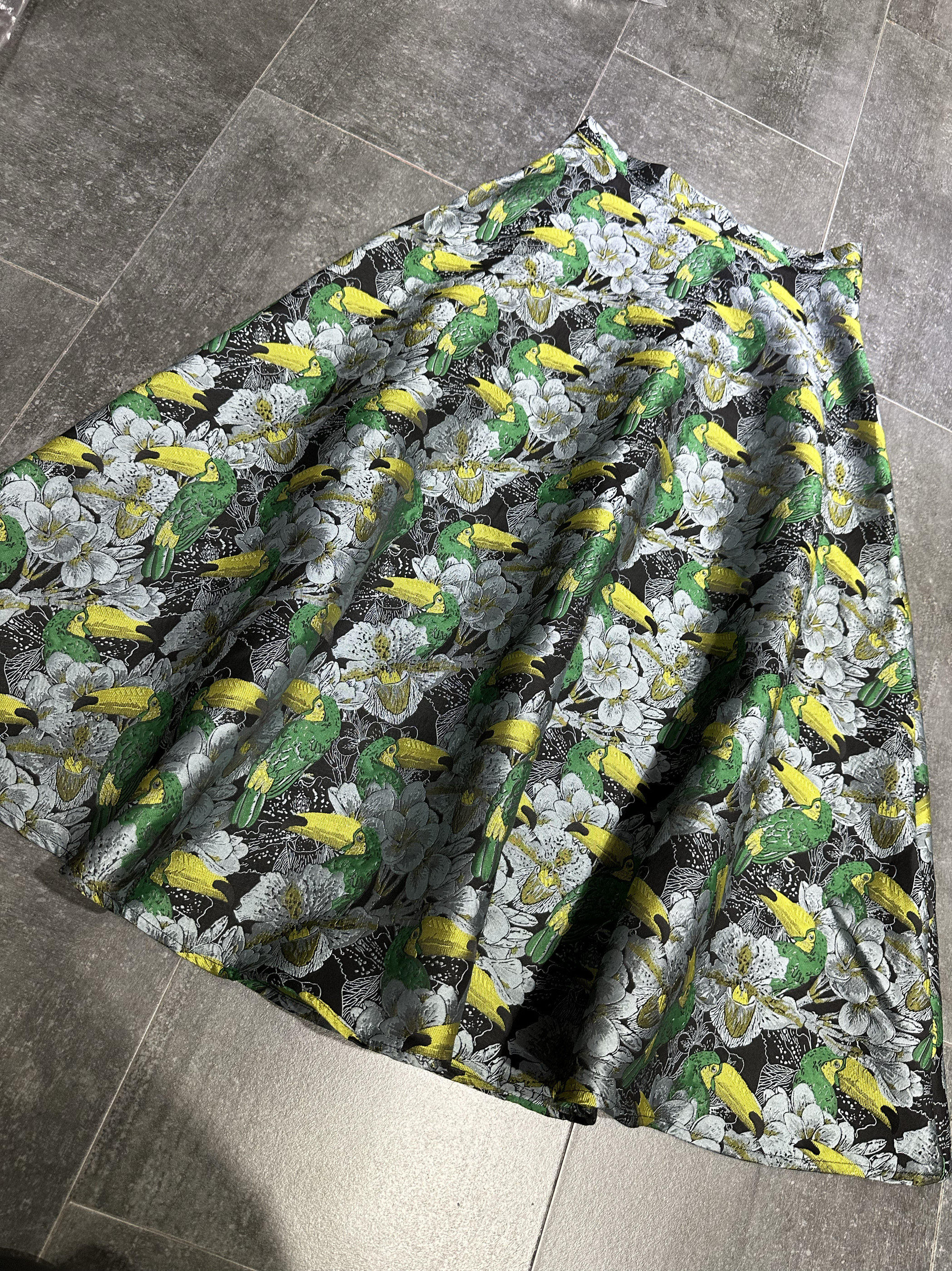 小鸟花朵A字摆中长半身裙