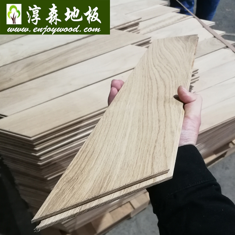 欧洲橡木纯实木地暖鱼骨拼木地板橡木纯实木地热锁扣鱼骨拼木地板