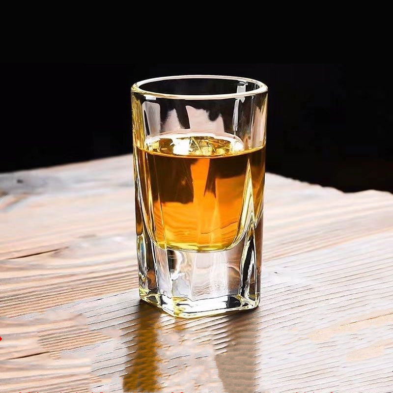 水晶玻璃小啤酒酒杯三两3两5白酒杯二两半轻奢高档精致高级感家用