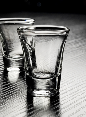 2025新款10ml小酒杯2钱玻璃白酒杯家用轻奢高档精致高级感饭店用