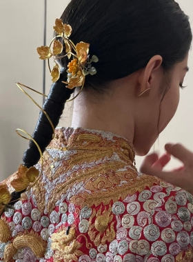超好看绝绝子新中式设计龙凤褂配饰婚礼跟妆新娘头饰手作花花发饰