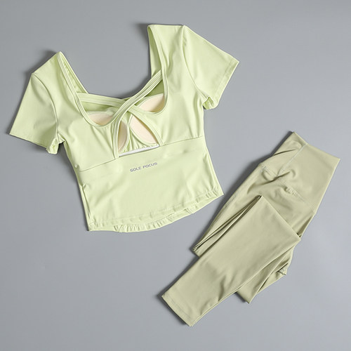 专业瑜伽服套装女带胸垫运动短袖