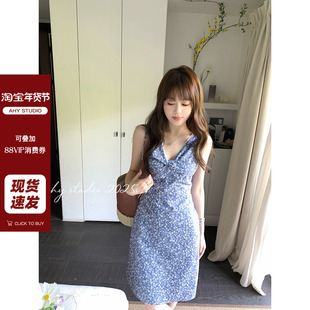 现货AHY 满天星素雅气质瘦腰无袖v领碎花连衣裙新品